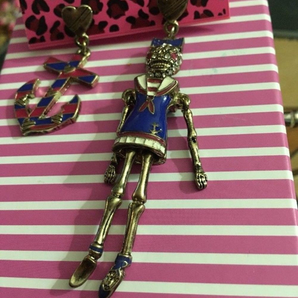RARE Betsey Johnson Sailor Girl Mismatched Earring